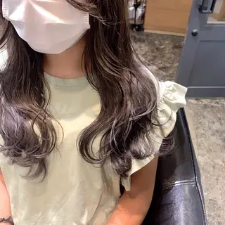 ロング カラー UMEDA FIGAROのヘアスタイル