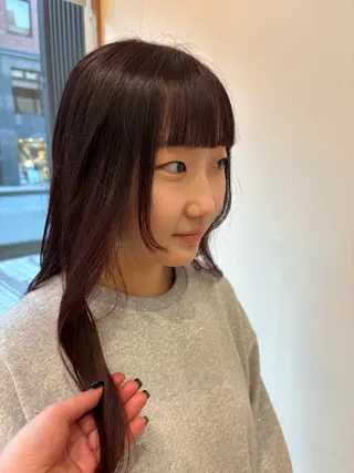 ロング カラー 淀 小南津のヘアスタイル