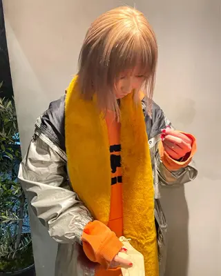 ミディアム カラー ｔｏ ｋｉのヘアスタイル