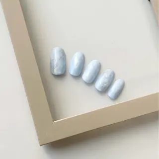 ネイル 池袋Uni nail 上品シンプルデザインのネイルデザイン