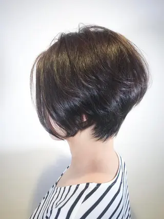 ショート BIANCO北堀江 AKANEのヘアスタイル