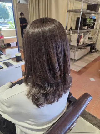 セミロング 武鹿野 光江のヘアスタイル