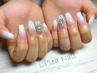 ネイル Li'leaNail AINAのネイルデザイン