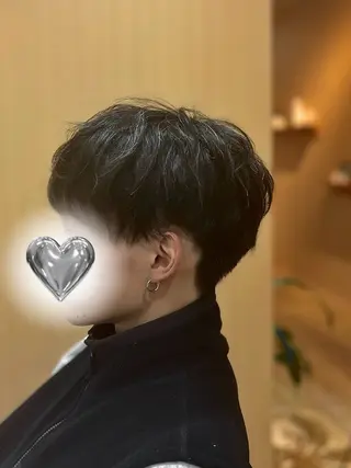 メンズ ·.⟡ 福田 彩乃 透明感カラー🪄🩵のヘアスタイル