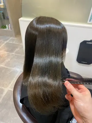 ロング マスイ カイセイのヘアスタイル