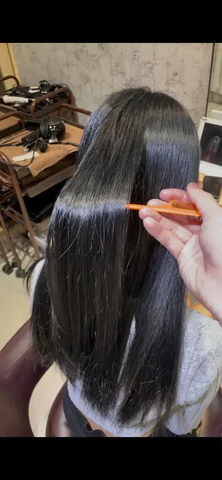 ロング 赤み消し艶カラー✨️ DAIGOのヘアスタイル