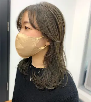 ミディアム カラー パーマ ヘアアレンジ メンズ キッズ ネイル マツエク・マツパ アイブロウ レイヤーカット 🌿透け感カラーのヘアスタイル