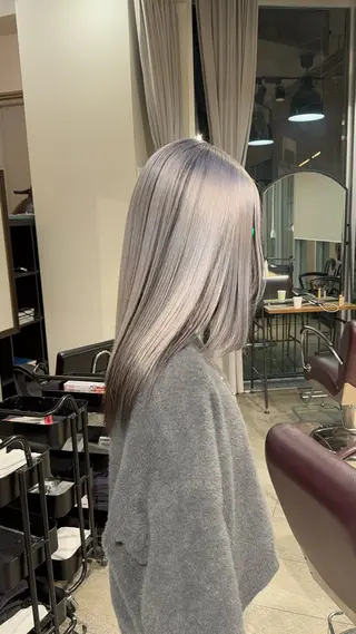 セミロング カラー 💜ハイトーン💛 マジカルかいちゃんのヘアスタイル