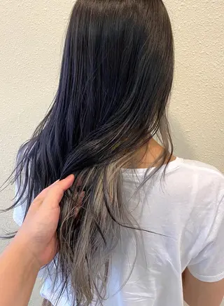 ロング 中川 茜里のヘアスタイル