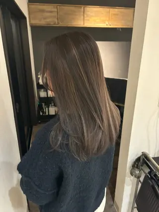 セミロング SOL Matsumuraのヘアスタイル