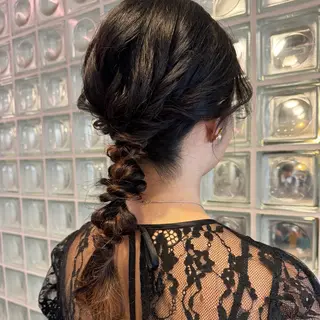 ミディアム ヘアアレンジ 🌐サトウ リョウ🌐のヘアスタイル