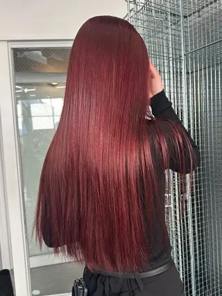 ロング 岩元 愛美のヘアスタイル