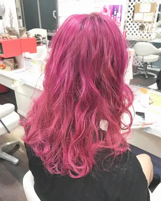 ロング カラー 岩谷/ブリーチ 🪽透明感カラーのヘアスタイル