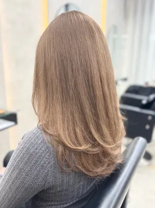 セミロング 垢抜け🪄透明感✨ ブリーチ特化のヘアスタイル