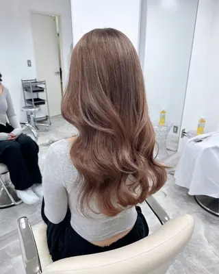 ロング 🤍 RIKO / LITTYのヘアスタイル