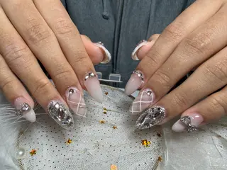 ネイル 桜ネイルサロン所属・リン リンのネイルデザイン