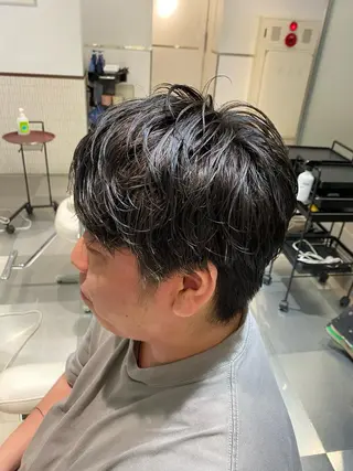 カラー パーマ メンズ コテ巻き風パーマ 藤澤　知彌のヘアスタイル