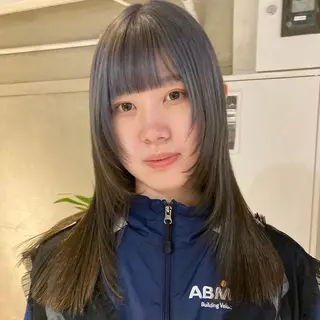セミロング カラー ボブハイトーン🦖 デザインMAMIのヘアスタイル