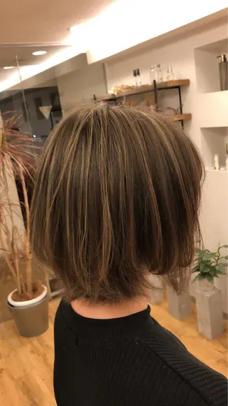 ショート カラー 美髪矯正・レイヤー 倉友哉のヘアスタイル