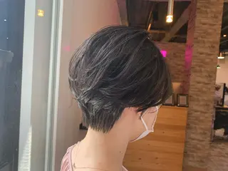 ショート カラー 吉田 聡一のヘアスタイル