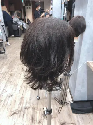 ミディアム いとう ひろたかのヘアスタイル