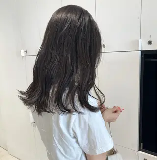 セミロング カラー 透明感カラー🫧 nanohaのヘアスタイル