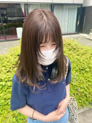 ミディアム デザインカラー/ボブ ブリーチカラー/ユリのヘアスタイル