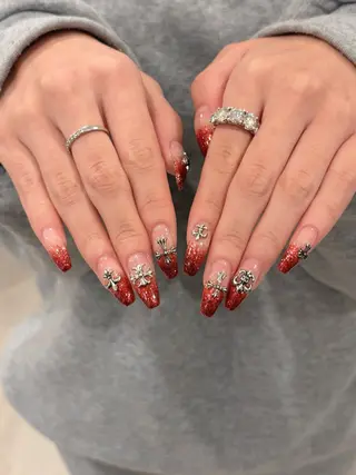 ネイル EASEN　伊藤 深秋のネイルデザイン