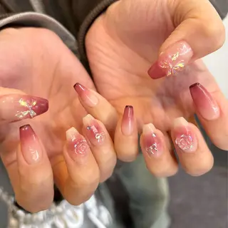 ネイル Lusso ayaneのネイルデザイン