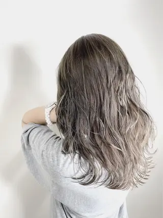 セミロング カラー ヘアアレンジ フェザーパーマ/ ダブルカラー/藤田のヘアスタイル