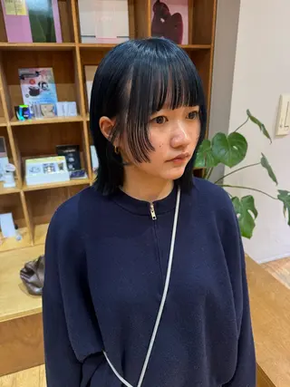 ミディアム カラー 大橋 芽衣のヘアスタイル