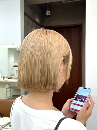 セミロング カラー 🐰あみ【艶カラー/ 縮毛矯正】🫧のヘアスタイル