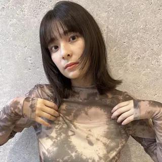 セミロング 🩰 柔らかいカラー tomomi🌛のヘアスタイル