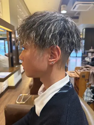 ショート パーマ メンズ AGREE所属・西浦 智也のヘアスタイル