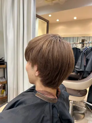 カラー 脇野 真琴のヘアスタイル