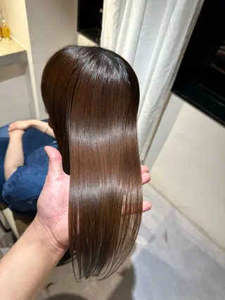 ロング 必ず笑顔で帰っていた だきます！安田祐貴のヘアスタイル