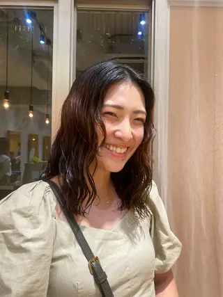 ミディアム 大人可愛い♡コテ巻き パーマ🌼杉田 萌恵のヘアスタイル