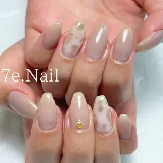 ネイル 7e. Nailのネイルデザイン