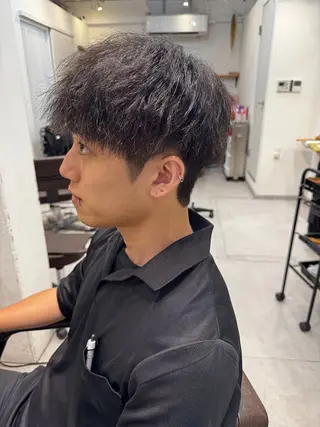 ミディアム パーマ メンズ 似合う髪型が 分からない方へのヘアスタイル