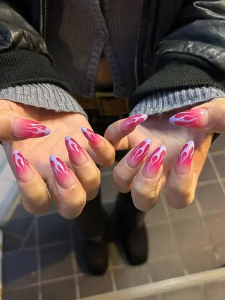 ネイル 🪐富島彩夏 /海外nail🪐のネイルデザイン