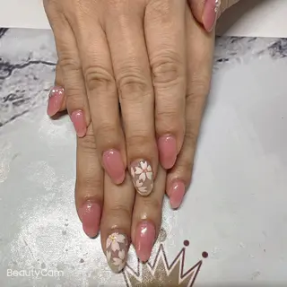 ネイル ガレンドウ 白澤 愛子のネイルデザイン