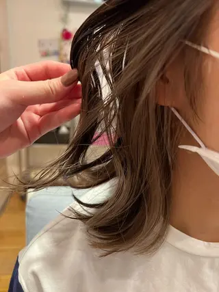 ミディアム ハイトーン/ ダブルカラー/透明感のヘアスタイル