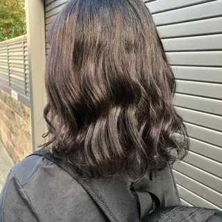 ミディアム カラー ，comma momoka🪄のヘアスタイル