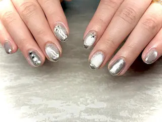 ネイル JULIE NAILのネイルデザイン