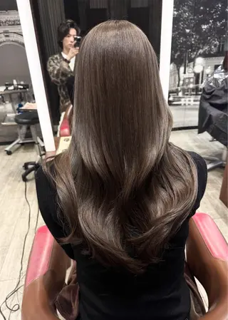 セミロング カラー AMI Hair  supply所属・髪質改善カラー韓国風 レイヤーtudaのヘアスタイル