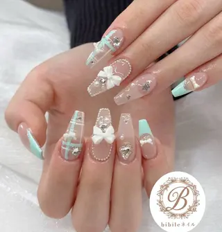 ネイル 島尻 ユインのネイルデザイン