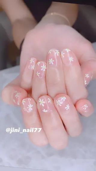 ネイル ジニ ネイルのネイルデザイン