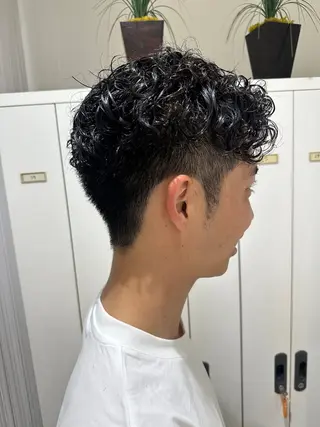 メンズ レイヤー 艶々カラーのヘアスタイル