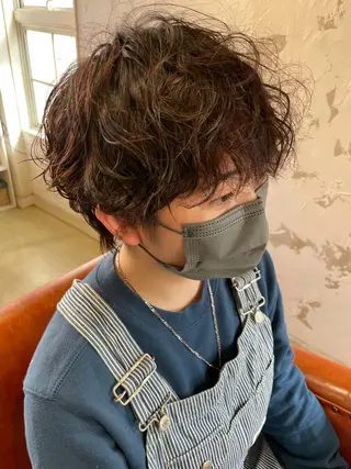 ショート パーマ 🤍MIDUKI🤍 韓国風レイヤーカットのヘアスタイル