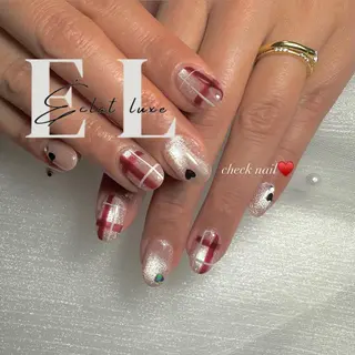 ネイル 倉石 百恵のネイルデザイン